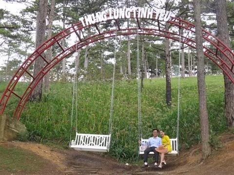 La vallée de l’amour, le rendez-vous des jeunes couples ảnh 1 La vallée de l’amour, le rendez-vous des jeunes couples ảnh 1