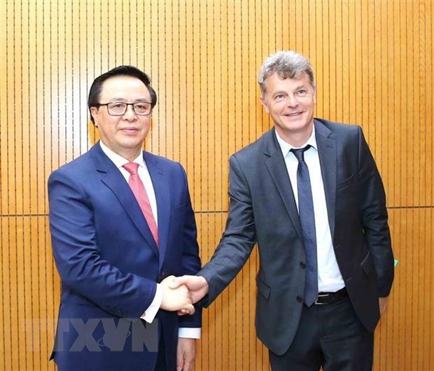 Vietnam-France : Promotion de la coopération entre les Partis communistes ảnh 1 Vietnam-France : Promotion de la coopération entre les Partis communistes ảnh 1
