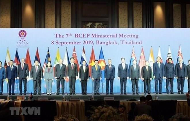 L'ASEAN et ses partenaires discutent de l’accord régional de libre-échange ảnh 1 L'ASEAN et ses partenaires discutent de l’accord régional de libre-échange ảnh 1