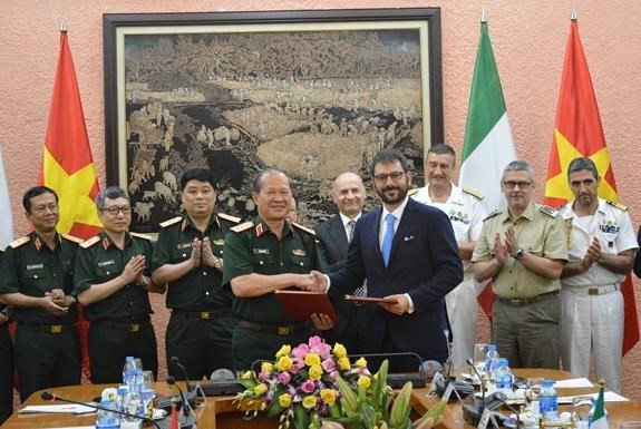 Troisième dialogue sur la politique de défense Vietnam-Italie ảnh 1 Troisième dialogue sur la politique de défense Vietnam-Italie ảnh 1
