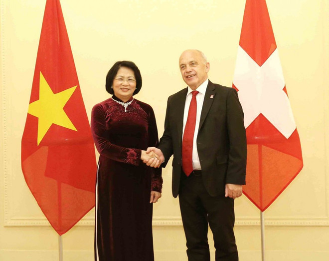 La vice-présidente Dang Thi Ngoc Thinh rencontre le président suisse ảnh 1 La vice-présidente Dang Thi Ngoc Thinh rencontre le président suisse ảnh 1