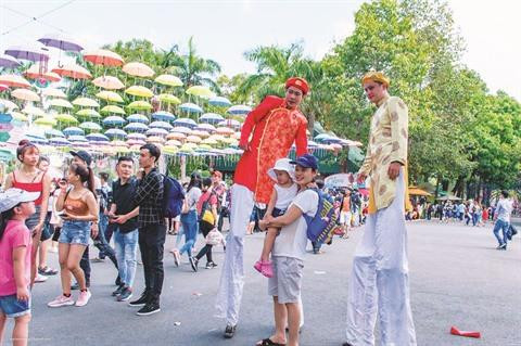 HCM-Ville: Une palette de programmes promotionnels au parc Dâm Sen ảnh 1 HCM-Ville: Une palette de programmes promotionnels au parc Dâm Sen ảnh 1