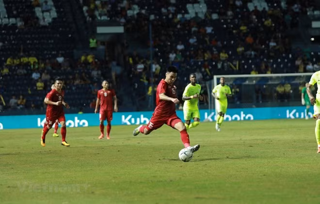 Le Vietnam se classe deuxième à la King’s Cup 2019 ảnh 1