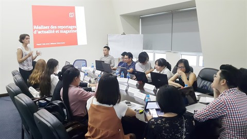 Hanoï: Seize journalistes francophones à l’atelier de formation au reportage ảnh 1 Hanoï: Seize journalistes francophones à l’atelier de formation au reportage ảnh 1