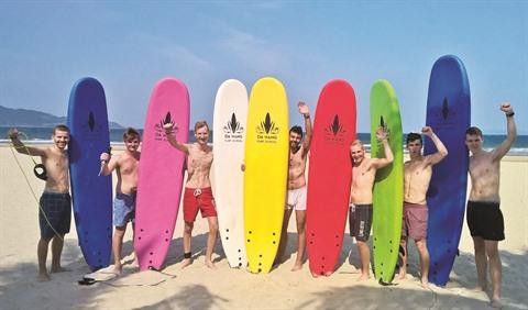 Dà Nang surfe sur la vague des sports nautiques ảnh 1 Dà Nang surfe sur la vague des sports nautiques ảnh 1