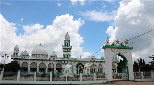 Les musulmans Cham d'An Giang célèbrent le Nouvel An traditionnel ảnh 1 Les musulmans Cham d'An Giang célèbrent le Nouvel An traditionnel ảnh 1