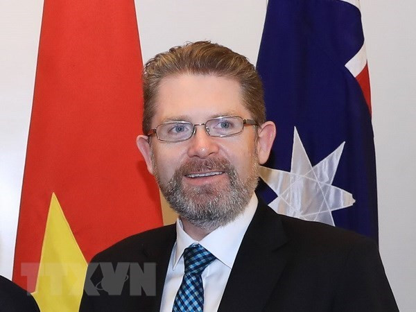 Le président du Sénat australien entame sa visite officielle au Vietnam ảnh 1 Le président du Sénat australien entame sa visite officielle au Vietnam ảnh 1