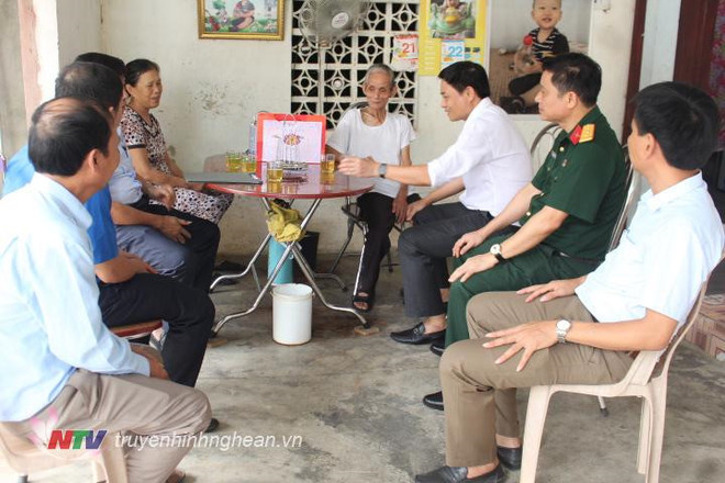 Activités à l’occasion de la Journée des invalides et des morts pour la Patrie ảnh 1 Activités à l’occasion de la Journée des invalides et des morts pour la Patrie ảnh 1
