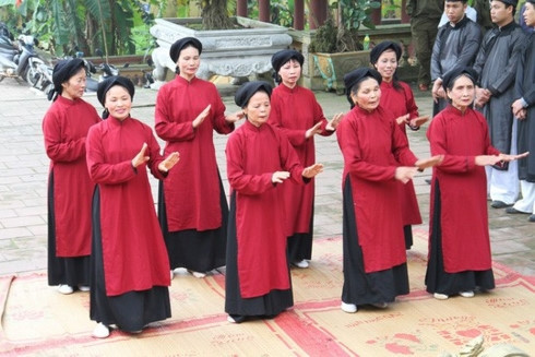 Début des activités de la fête en l’honneur des rois Hùng 2019 ảnh 1 Début des activités de la fête en l’honneur des rois Hùng 2019 ảnh 1