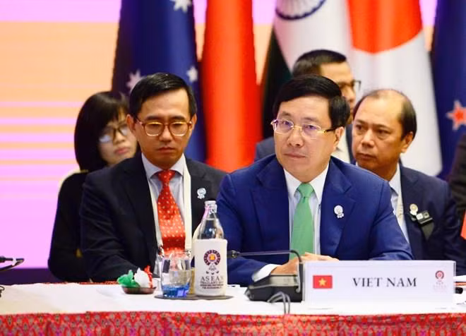 Le Vietnam suggère une connectivité plus forte dans le Sommet de l'Asie de l'Est ảnh 1