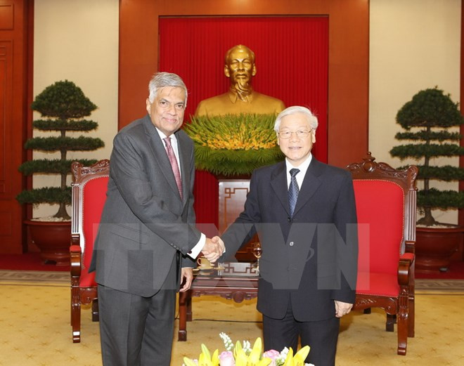 Des dirigeants vietnamiens reçoivent le Premier ministre sri lankais ảnh 1 Des dirigeants vietnamiens reçoivent le Premier ministre sri lankais ảnh 1
