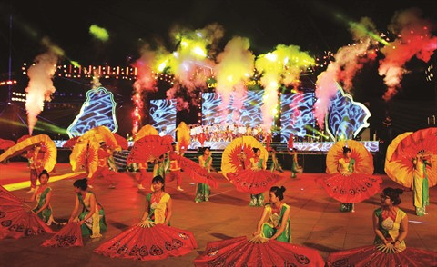 Ha Long ressortira ses masques et ses chars pour saluer l’été ảnh 1 Ha Long ressortira ses masques et ses chars pour saluer l’été ảnh 1