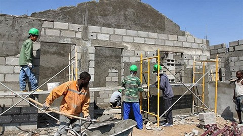 En Angola, les hommes d’affaires vietnamiens veulent y croire ảnh 2 En Angola, les hommes d’affaires vietnamiens veulent y croire ảnh 2