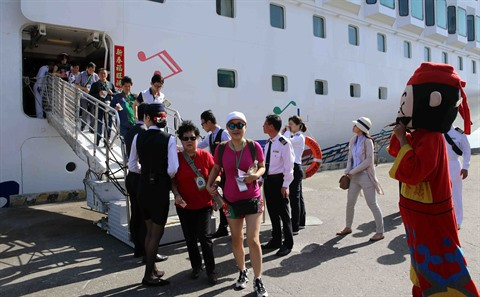 Dà Nang fait le plein de visiteurs pendant le Têt du Coq ảnh 1