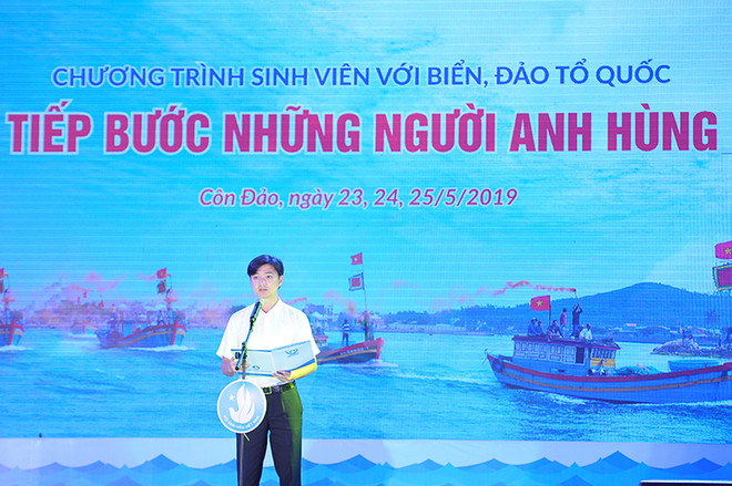 Les étudiants vietnamiens s’orientent vers la mer et les îles du pays ảnh 1 Les étudiants vietnamiens s’orientent vers la mer et les îles du pays ảnh 1