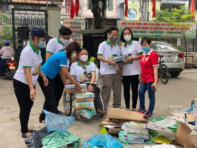 Les initiatives de tri des déchets ménagers font des émules à Hanoi ảnh 1 Les initiatives de tri des déchets ménagers font des émules à Hanoi ảnh 1