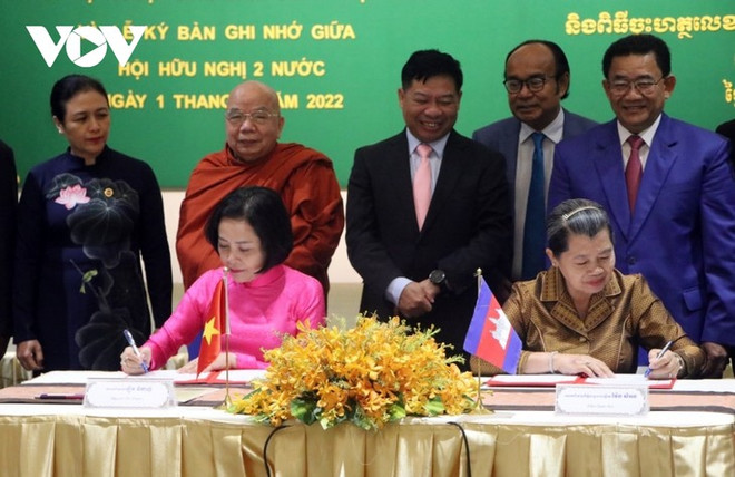 La présidente de l'Association d'amitié Vietnam - Cambodge reçue par Men Sam An ảnh 1 La présidente de l'Association d'amitié Vietnam - Cambodge reçue par Men Sam An ảnh 1