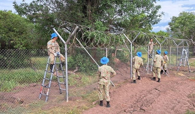 L'Unité de génie militaire N°1 du Vietnam achève la construction d’une clôture de protection à Abu Qussa ảnh 1 L'Unité de génie militaire N°1 du Vietnam achève la construction d’une clôture de protection à Abu Qussa ảnh 1