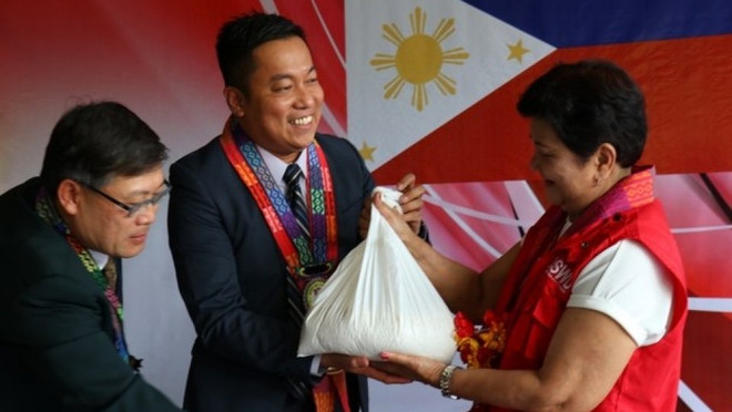 Le Vietnam offre 200 tonnes de riz aux habitants de Marawi (Philippines) ảnh 1 Le Vietnam offre 200 tonnes de riz aux habitants de Marawi (Philippines) ảnh 1