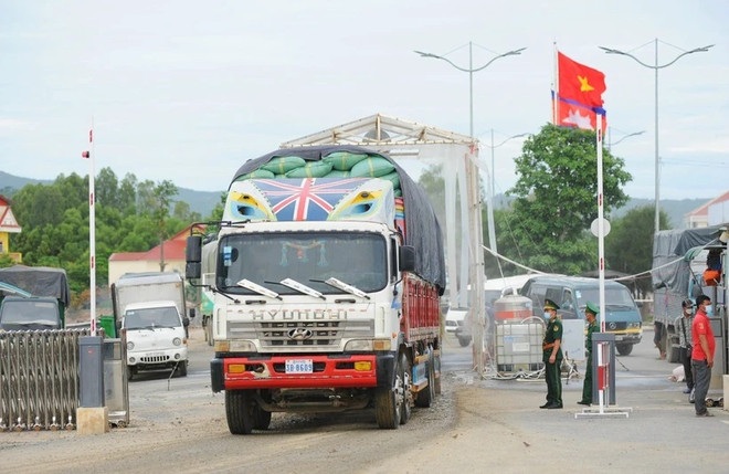 An Giang propose de construire un centre logistique de la porte frontalière internationale de Tinh Bien ảnh 1 An Giang propose de construire un centre logistique de la porte frontalière internationale de Tinh Bien ảnh 1