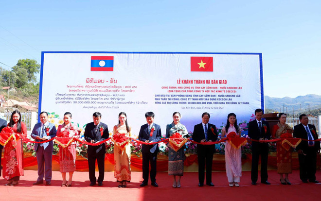 Le Vietnam soutient le Laos dans la construction de logements de fonction ảnh 1 Le Vietnam soutient le Laos dans la construction de logements de fonction ảnh 1