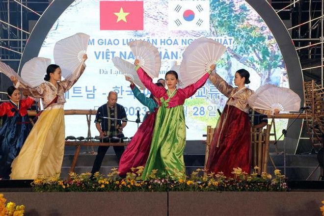 Échange culturel entre Da Lat (Vietnam) et Chuncheon (R. de Corée) ảnh 2 Échange culturel entre Da Lat (Vietnam) et Chuncheon (R. de Corée) ảnh 2