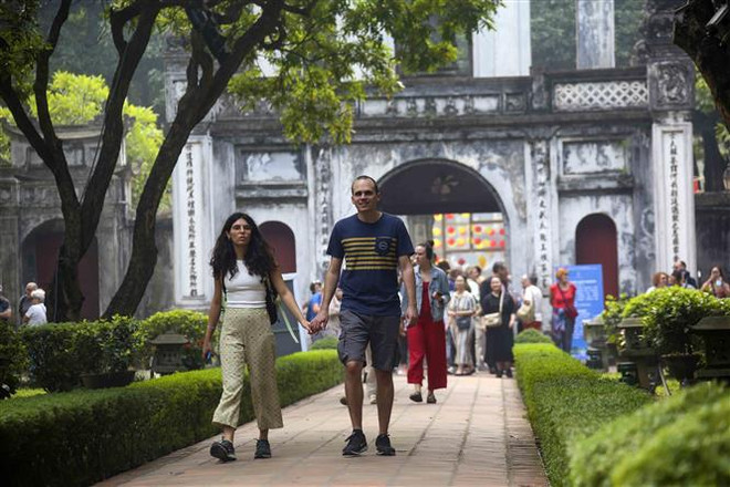 Le Vietnam a accueilli 12,6 millions de visiteurs internationaux en 2023 ảnh 1 Le Vietnam a accueilli 12,6 millions de visiteurs internationaux en 2023 ảnh 1