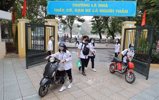Le PM demande de renforcer les mesures de sécurité routière pour les jeunes âgés de 6 à 18 ans ảnh 1