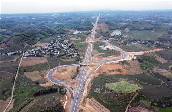 Le PM assiste aux cérémonies d'inauguration de quatre projets de transport importants ảnh 4 Le PM assiste aux cérémonies d'inauguration de quatre projets de transport importants ảnh 4