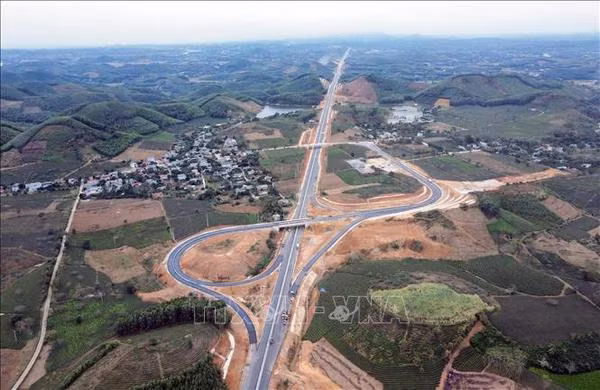  ​Le PM assiste aux cérémonies d'inauguration de quatre projets de transport importants ảnh 4