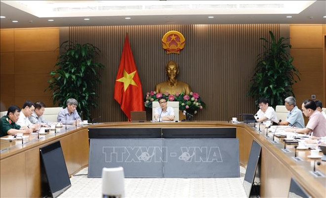 COVID-19: le Vietnam travaille pour assurer la sécurité en prévision de la reprise des vols internationaux ảnh 1