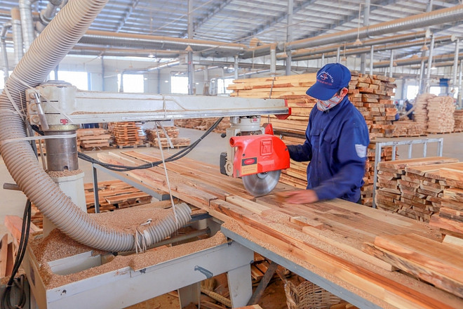 Août: l'activité manufacturière vietnamienne pâtit du COVID-19 ảnh 1 Août: l'activité manufacturière vietnamienne pâtit du COVID-19 ảnh 1
