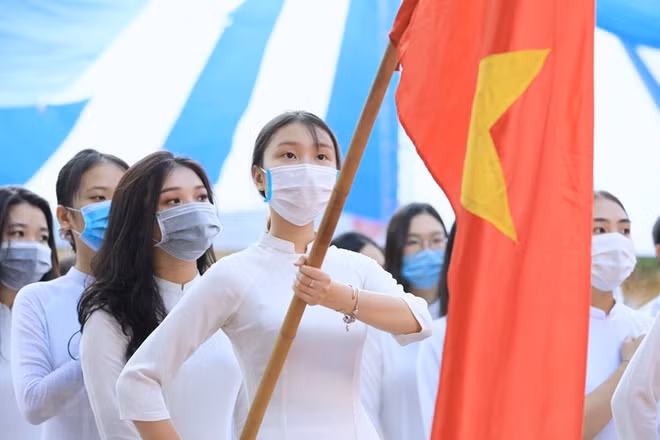 Les programmes scolaires du collège et du lycée allégés pour la rentrée ảnh 1