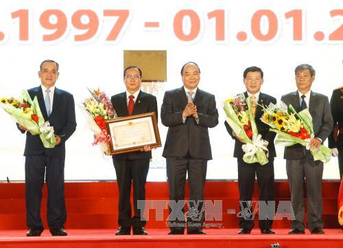 Le chef du gouvernement exhorte à faire de Binh Duong une ville industrielle modèle ảnh 1 Le chef du gouvernement exhorte à faire de Binh Duong une ville industrielle modèle ảnh 1