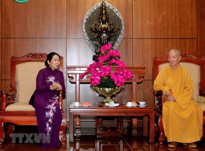 Les dirigeants de HCM-Ville saluent l'anniversaire de Bouddha ảnh 1 Les dirigeants de HCM-Ville saluent l'anniversaire de Bouddha ảnh 1