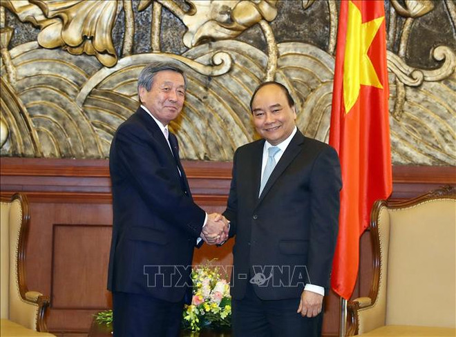 Le PM reçoit le secrétaire général p.i du Parti libéral-démocrate du Japon ảnh 1 Le PM reçoit le secrétaire général p.i du Parti libéral-démocrate du Japon ảnh 1
