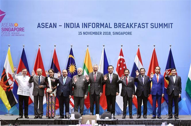 Le PM assiste à un petit-déjeuner informel réunissant les leaders de l’ASEAN et l’Inde ảnh 1 Le PM assiste à un petit-déjeuner informel réunissant les leaders de l’ASEAN et l’Inde ảnh 1