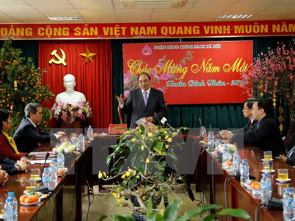 Le vice-PM Nguyen Xuan Phuc demande de bien accueillir les citoyens ảnh 1 Le vice-PM Nguyen Xuan Phuc demande de bien accueillir les citoyens ảnh 1
