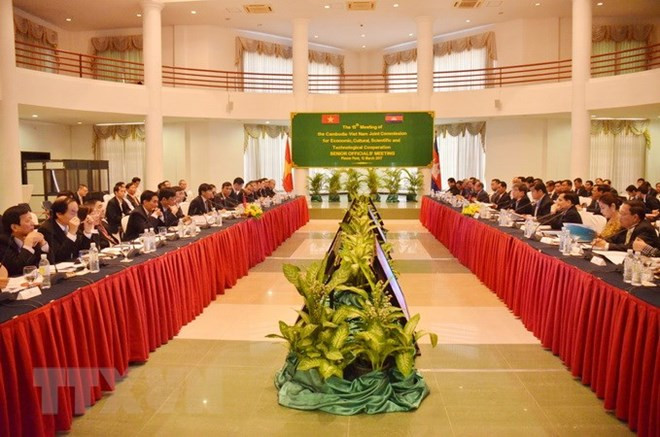 Un ministre cambodgien participera à la 16e réunion du Comité mixte Vietnam-Cambodge ảnh 1 Un ministre cambodgien participera à la 16e réunion du Comité mixte Vietnam-Cambodge ảnh 1