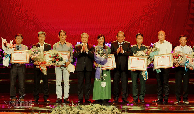 Des œuvres sur le Président Hô Chi Minh distinguées ảnh 1 Des œuvres sur le Président Hô Chi Minh distinguées ảnh 1