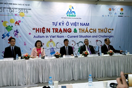 La journée mondiale de sensibilisation à l’autisme au Vietnam ảnh 2
