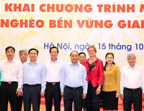 Le PM Nguyên Xuân Phuc exhorte à intensifier la lutte contre la pauvreté ảnh 1 Le PM Nguyên Xuân Phuc exhorte à intensifier la lutte contre la pauvreté ảnh 1
