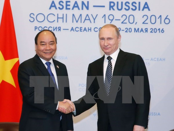 Entrevue Nguyen Xuan Phuc – Vladimir Poutine ảnh 1 Entrevue Nguyen Xuan Phuc – Vladimir Poutine ảnh 1