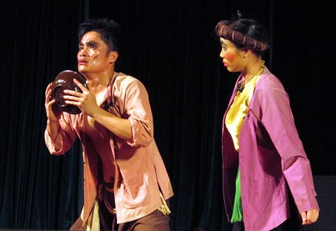 Le théâtre traditionnel cherche à assumer le poids de l’héritage ảnh 2