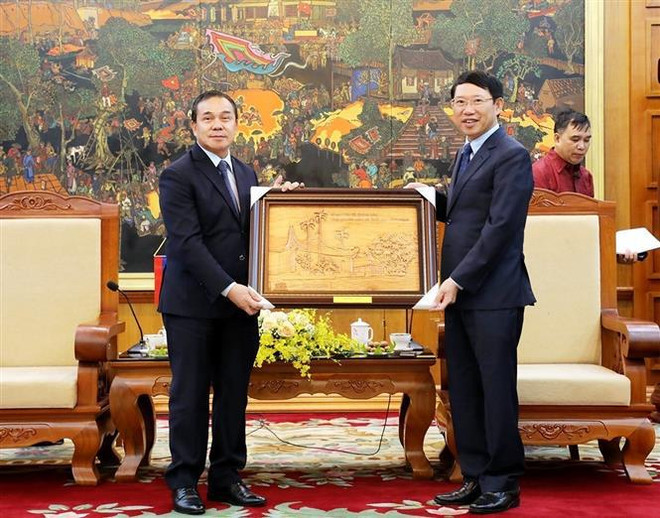Bac Giang promeut ses liens de coopération avec les provinces lao ảnh 2 Bac Giang promeut ses liens de coopération avec les provinces lao ảnh 2