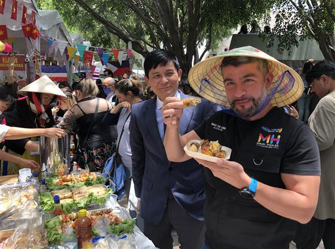 Activités en l’honneur du 55e anniversaire de l’ASEAN au Mexique et en Argentine ảnh 2 Activités en l’honneur du 55e anniversaire de l’ASEAN au Mexique et en Argentine ảnh 2