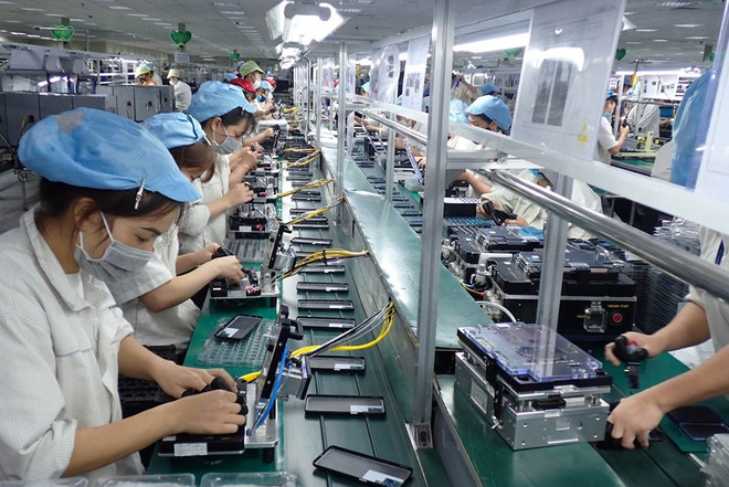 IDE: Le Vietnam attire 15,4 milliards de dollars en sept mois ảnh 1