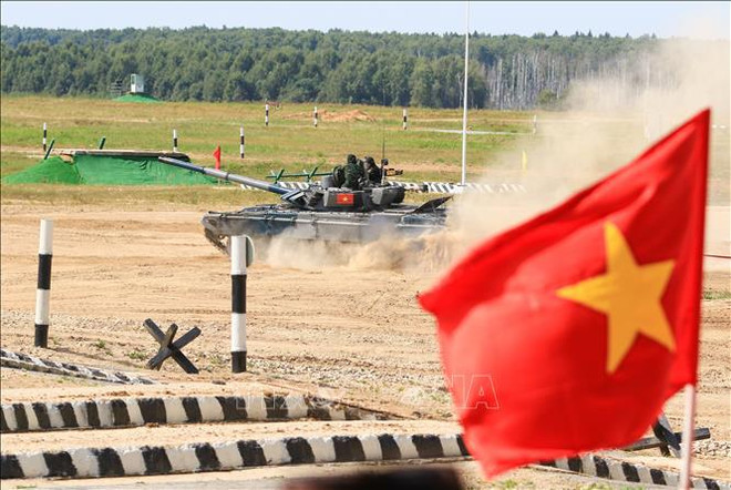 Une délégation de l'Armée populaire du Vietnam rend visite à des équipes aux Army Games 2022 ảnh 1