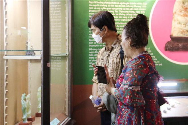 Le trésor des antiquités en jade du Musée d'histoire de Ho Chi Minh-Ville dévoilé ảnh 1 Le trésor des antiquités en jade du Musée d'histoire de Ho Chi Minh-Ville dévoilé ảnh 1