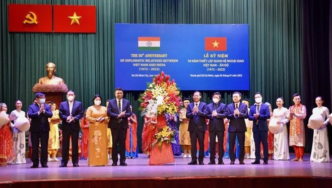 Célébration des 50 ans de l'établissement des relations diplomatiques Vietnam-Inde ảnh 2 Célébration des 50 ans de l'établissement des relations diplomatiques Vietnam-Inde ảnh 2